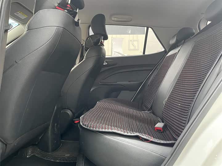 Фото 6 - Kia KX1