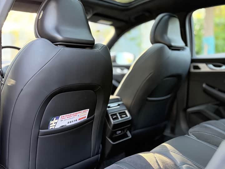 Фото 10 - Geely Preface