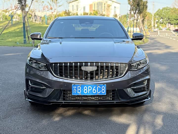 Фото 2 - Geely Preface