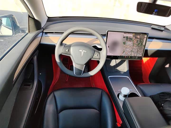 Фото 11 - Tesla Model Y