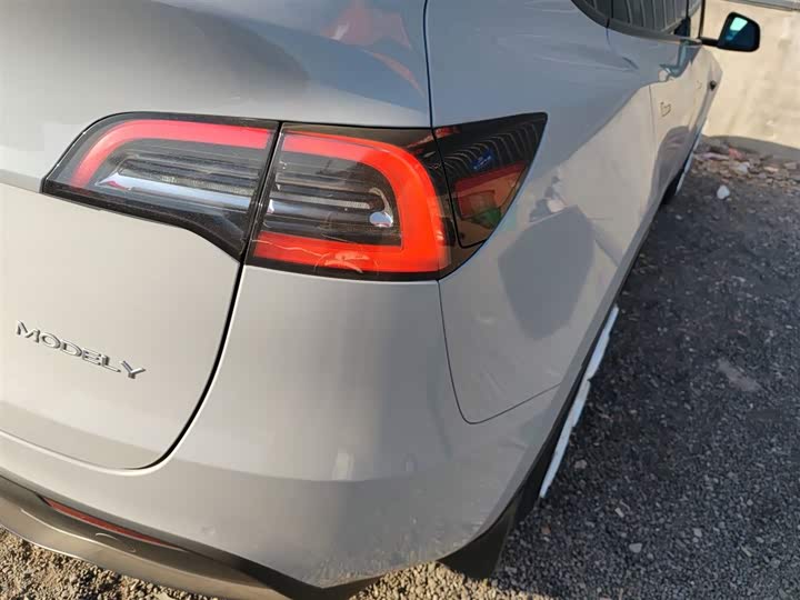 Фото 8 - Tesla Model Y