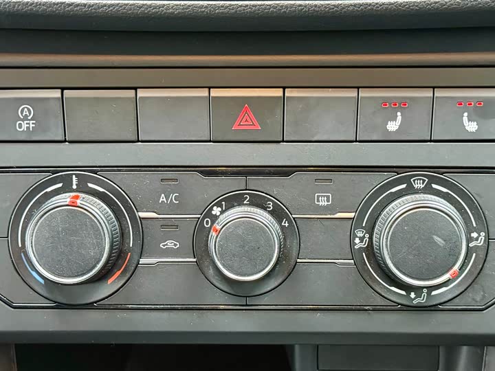 Фото 5 - Volkswagen Tacqua