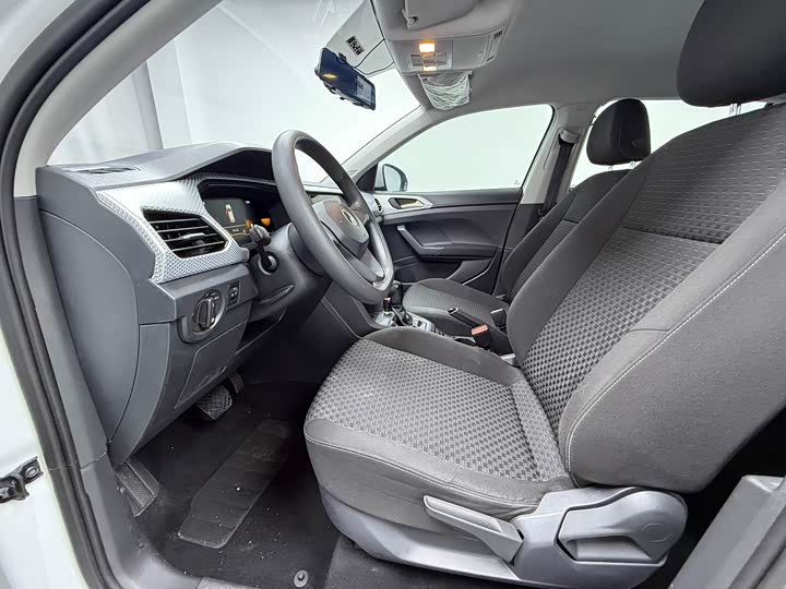 Фото 7 - Volkswagen Tacqua