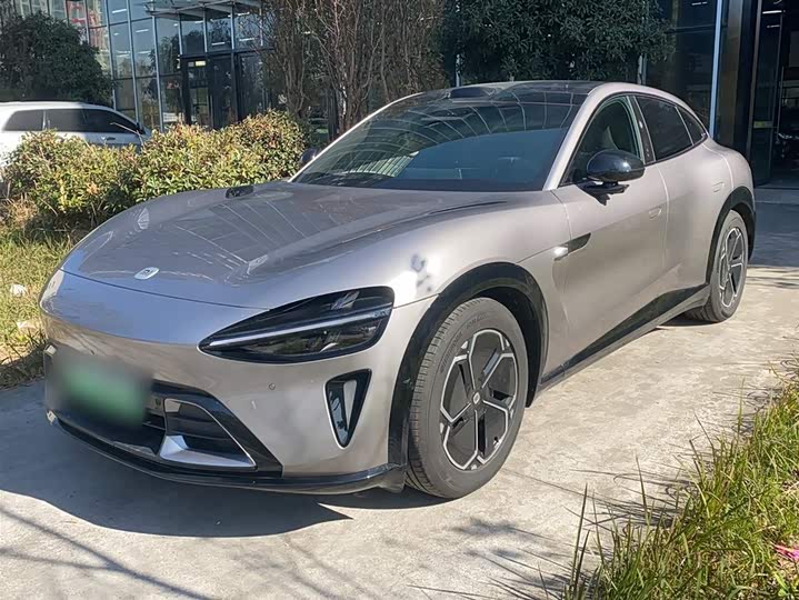 Фото 2 - Xiaomi YU7