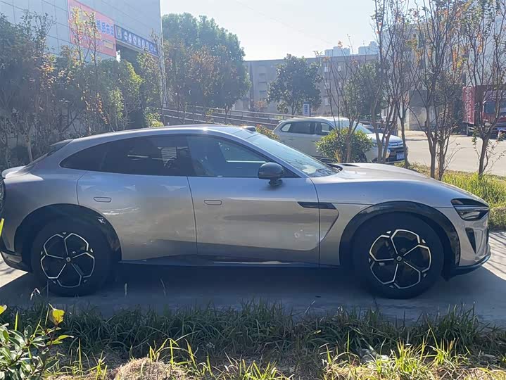 Фото 4 - Xiaomi YU7