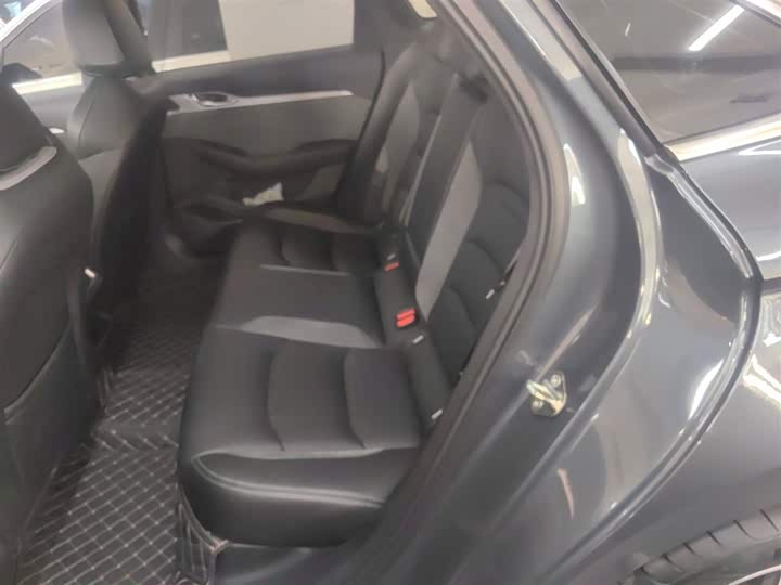 Фото 17 - Geely Preface