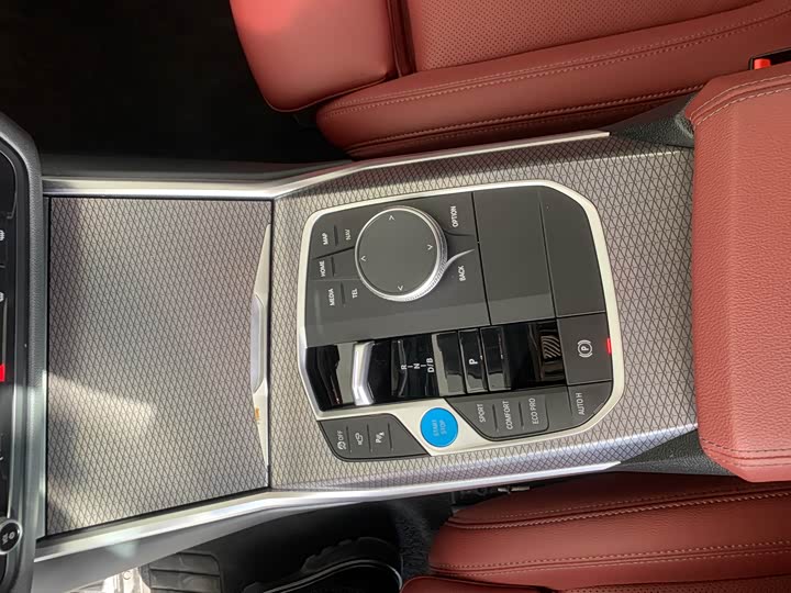 Фото 10 - BMW i3