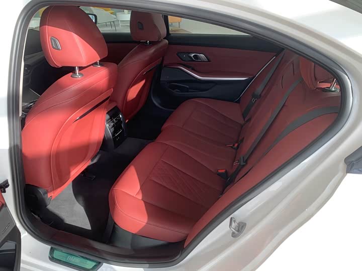 Фото 14 - BMW i3