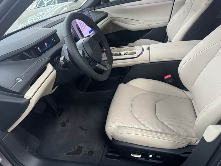 Фото 7 - Xiaomi SU7