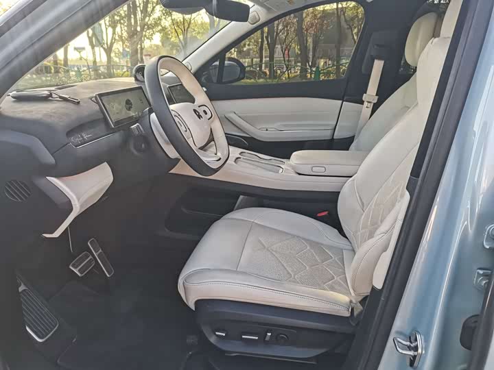 Фото 10 - Nio ES7