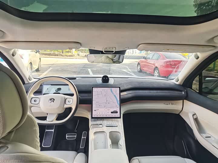 Фото 15 - Nio ES7