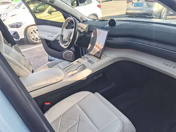 Фото 20 - Nio ES7