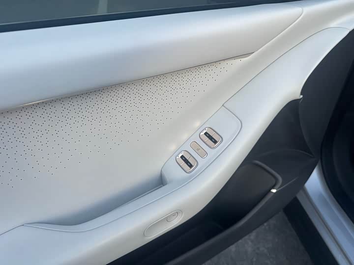 Фото 6 - XPeng F57