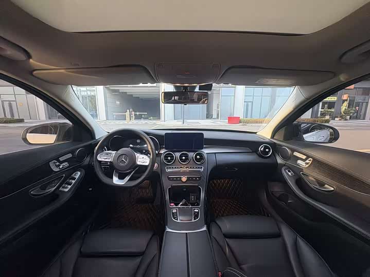 Фото 5 - Mercedes-Benz C-Class