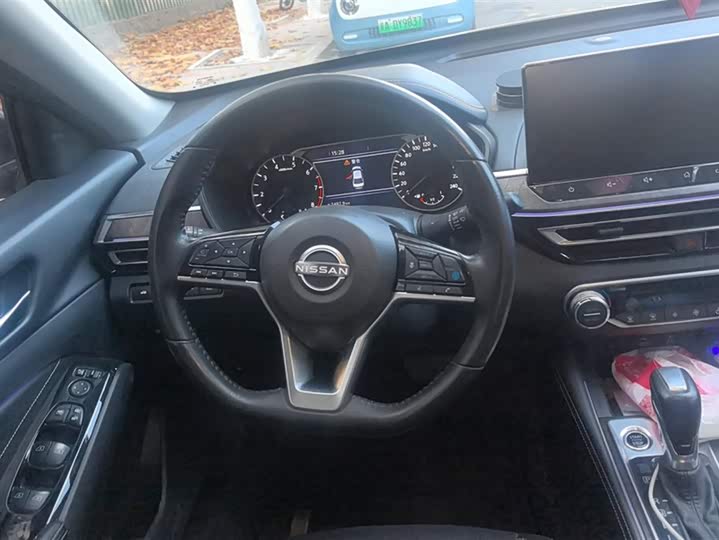 Фото 15 - Nissan Teana