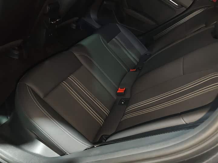 Фото 17 - Audi A3