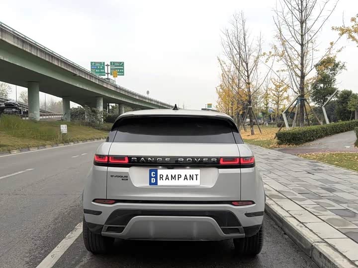 Фото 4 - Land Rover Range Rover Evoque L