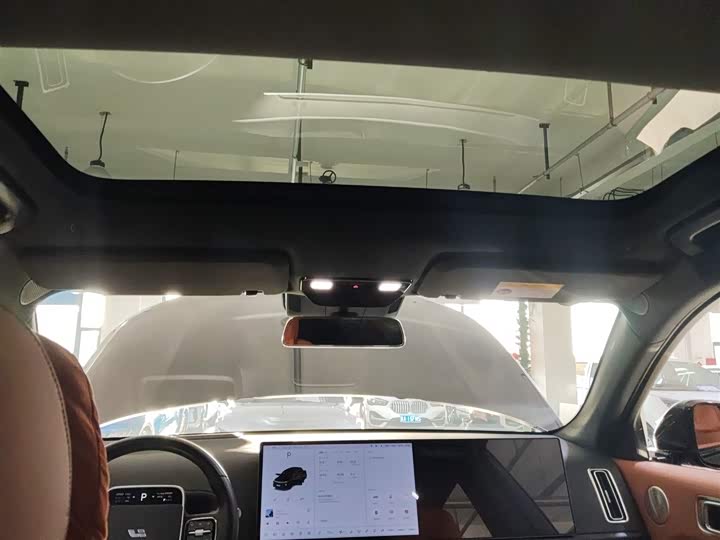 Фото 17 - LiXiang L7