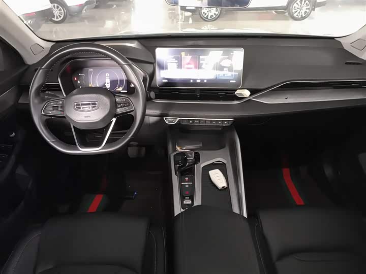 Фото 10 - Geely Preface