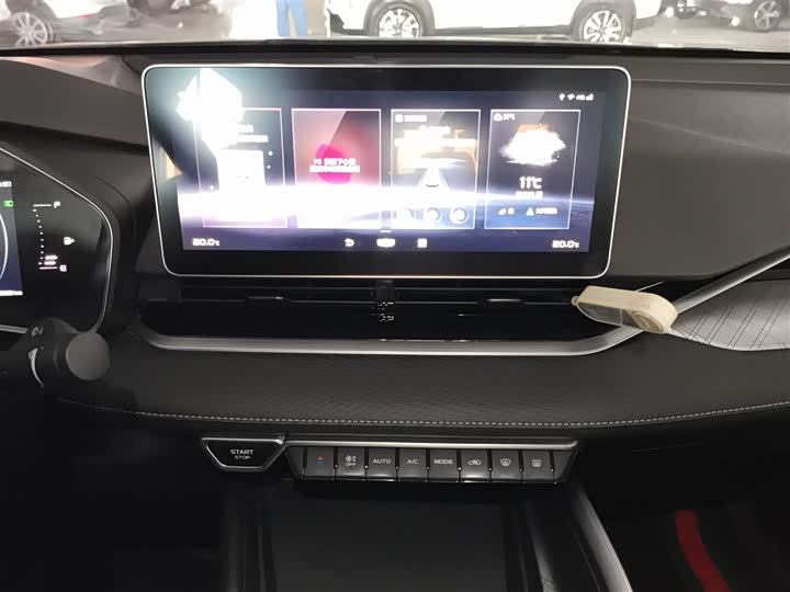 Фото 13 - Geely Preface