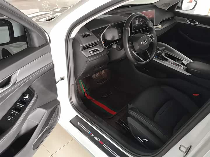 Фото 16 - Geely Preface