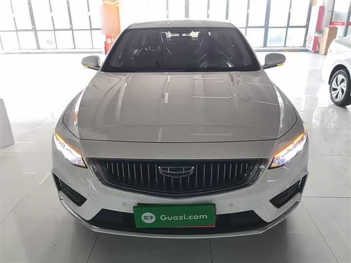 Фото 3 - Geely Preface