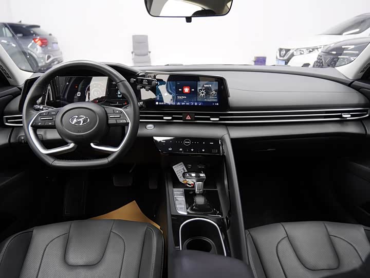 Фото 16 - Hyundai Elantra N line