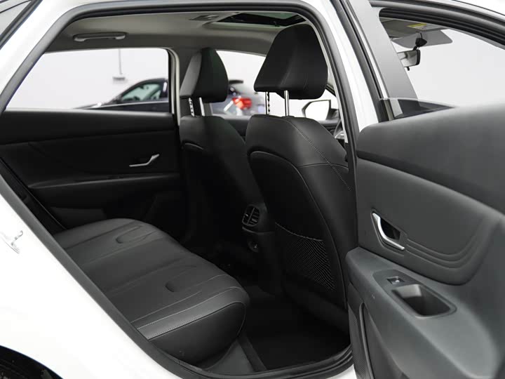 Фото 20 - Hyundai Elantra N line