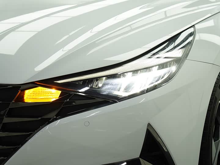 Фото 7 - Hyundai Elantra N line