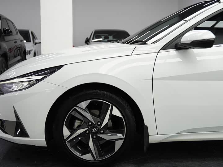 Фото 8 - Hyundai Elantra N line