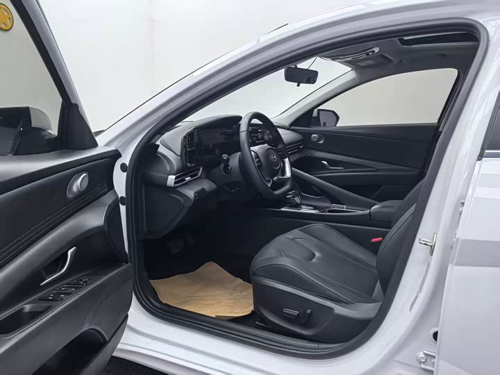 Фото 9 - Hyundai Elantra N line