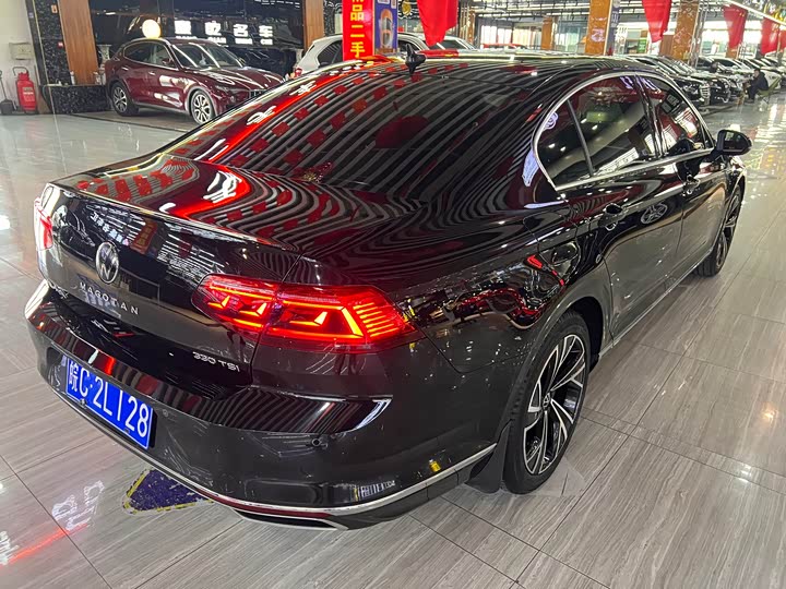 Фото 5 - Volkswagen Magotan