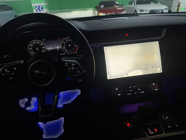 Фото 10 - Jaguar XF L