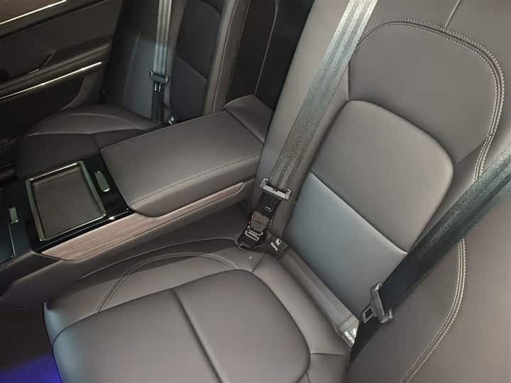 Фото 17 - Jaguar XF L