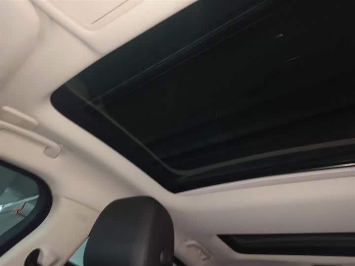 Фото 18 - Jaguar XF L