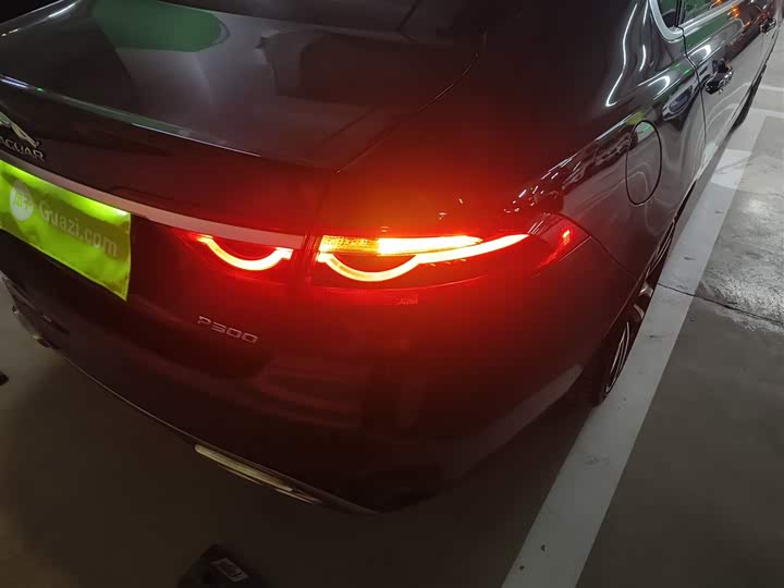 Фото 8 - Jaguar XF L