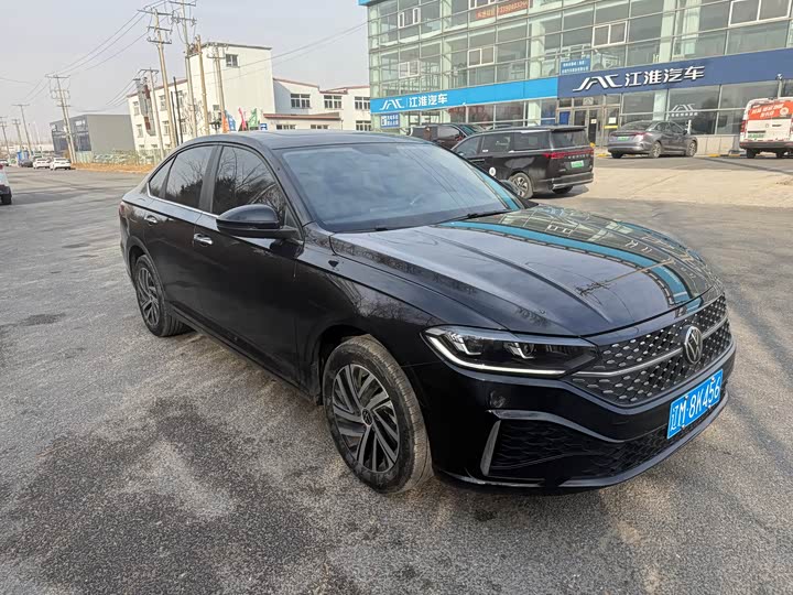 Фото 3 - Volkswagen Lavida