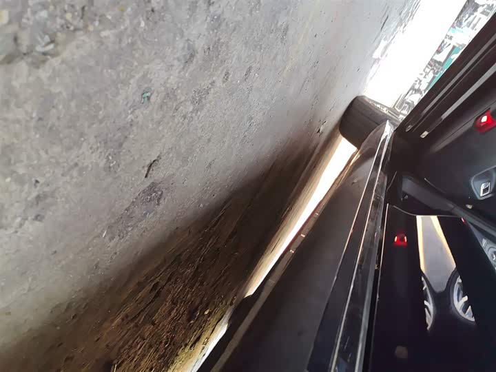 Фото 22 - Hongqi H6