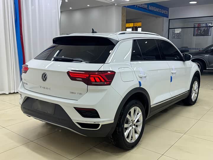 Фото 6 - Volkswagen T-Roc