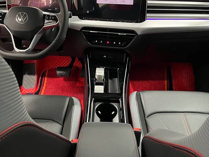 Фото 7 - Volkswagen Lamando L