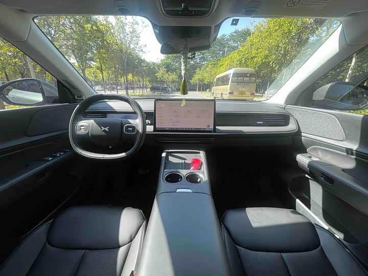 Фото 18 - XPeng G6