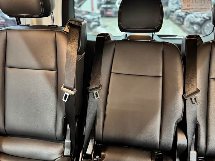 Фото 9 - Mercedes-Benz Vito