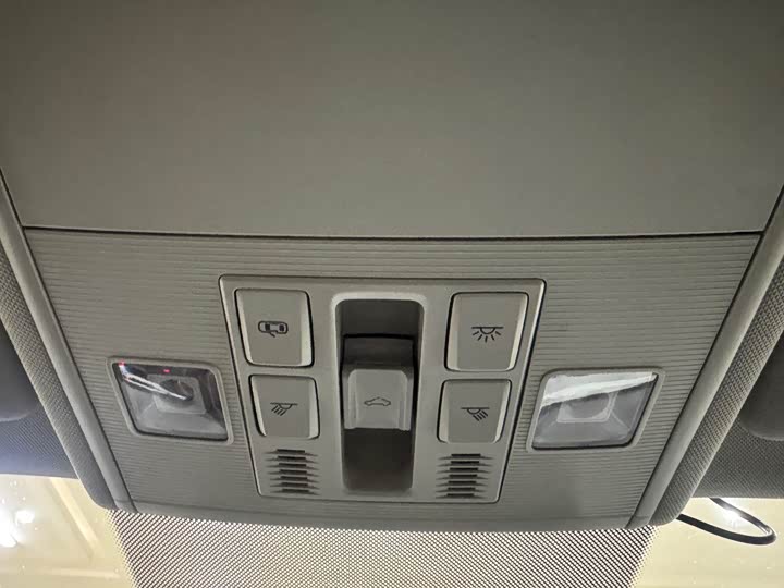 Фото 14 - Volkswagen Polo