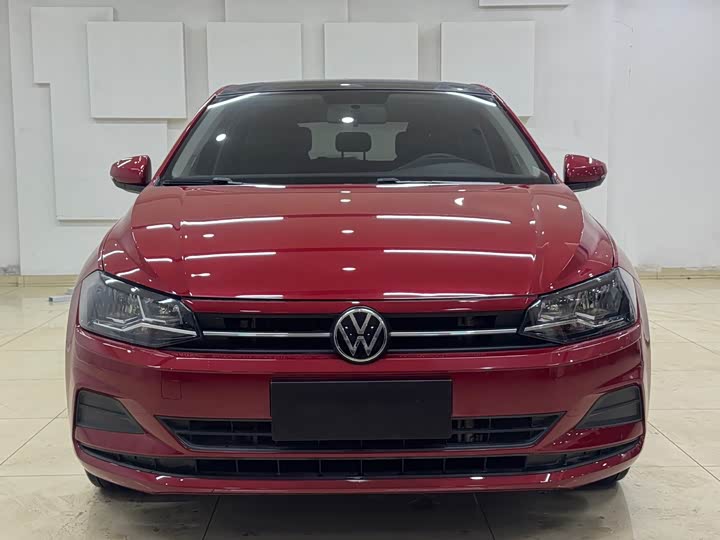 Фото 2 - Volkswagen Polo