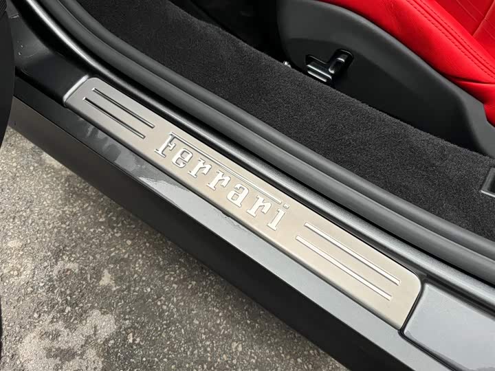 Фото 13 - Ferrari SF90