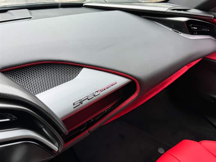 Фото 14 - Ferrari SF90