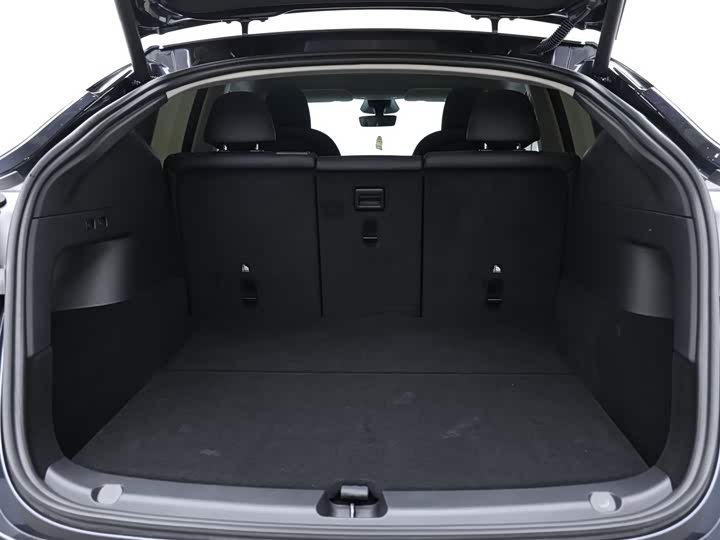 Фото 6 - Tesla Model Y