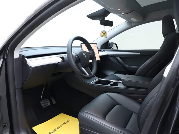 Фото 7 - Tesla Model Y