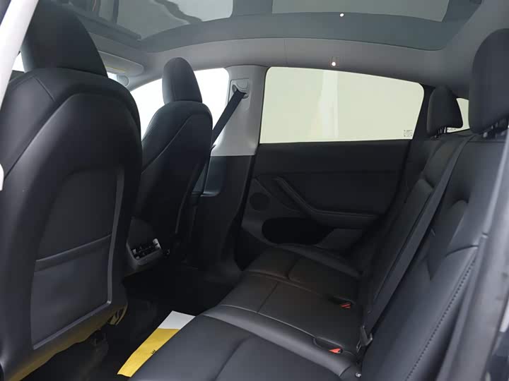 Фото 9 - Tesla Model Y