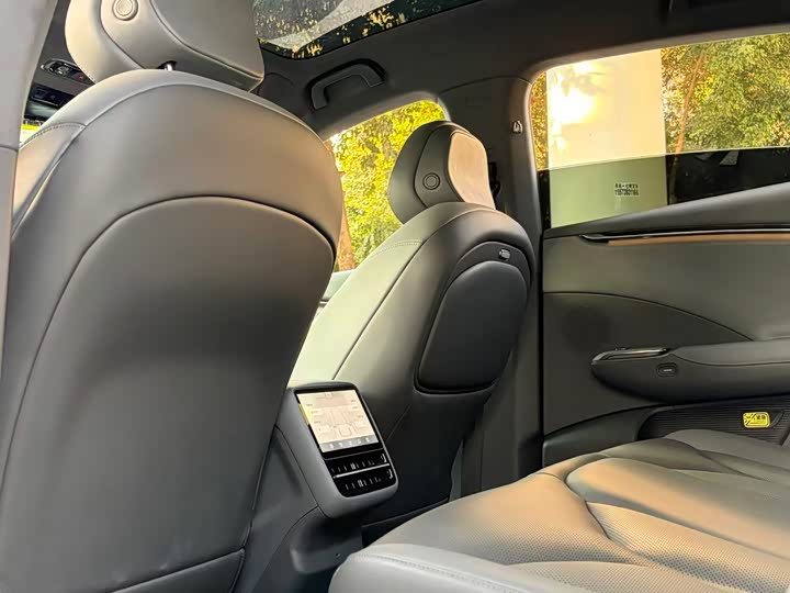 Фото 6 - XPeng G7